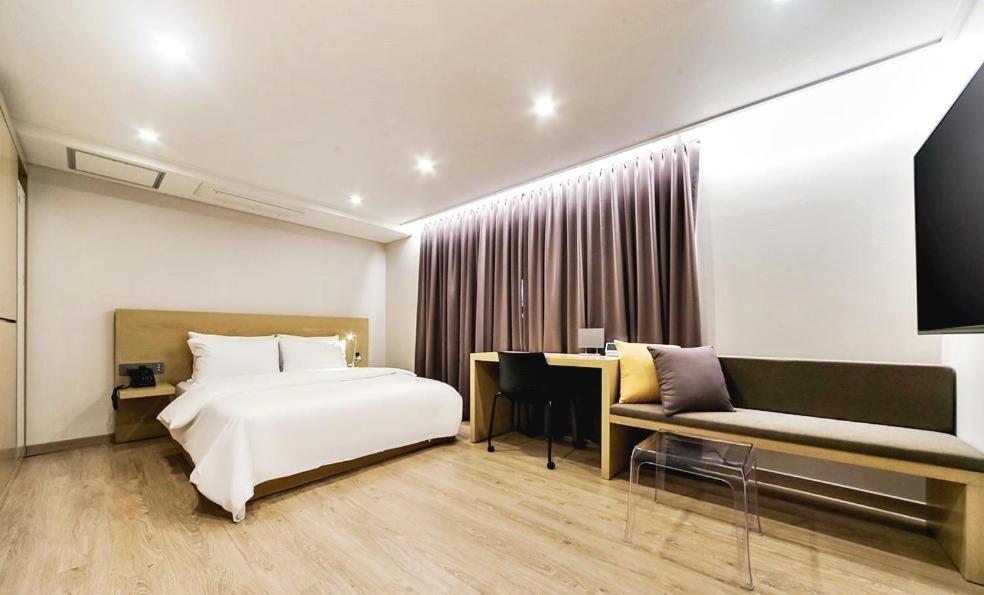 Centro Hotel Chilgok Zewnętrze zdjęcie
